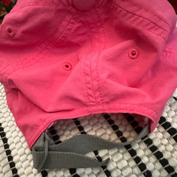 Hat - Picture 3 of 8